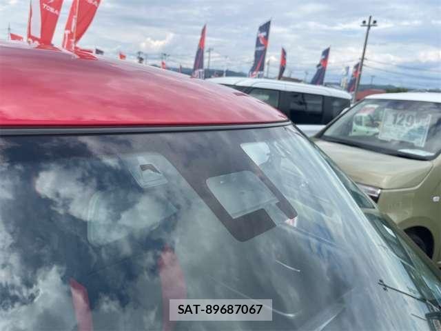 Suzuki SWIFT 2018-03 8132568-8