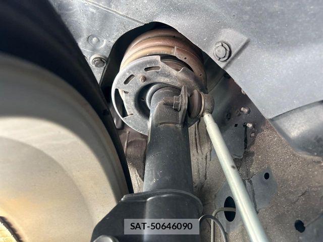 Suzuki SWIFT 2022-08 8146790-19