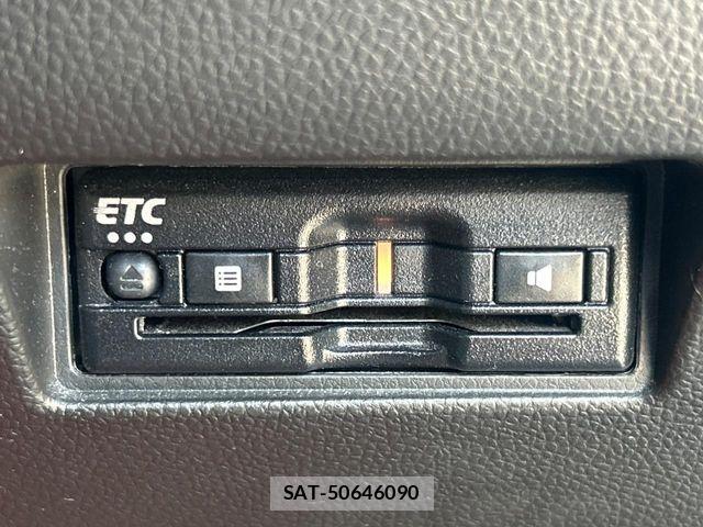 Suzuki SWIFT 2022-08 8146790-7
