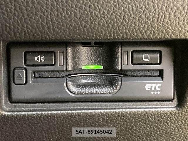 Suzuki SWIFT 2021-08 8146791-9
