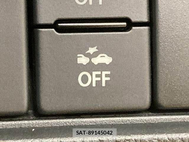 Suzuki SWIFT 2021-08 8146791-8