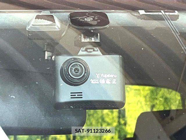 Suzuki SWIFT 2014-03 8146795-6