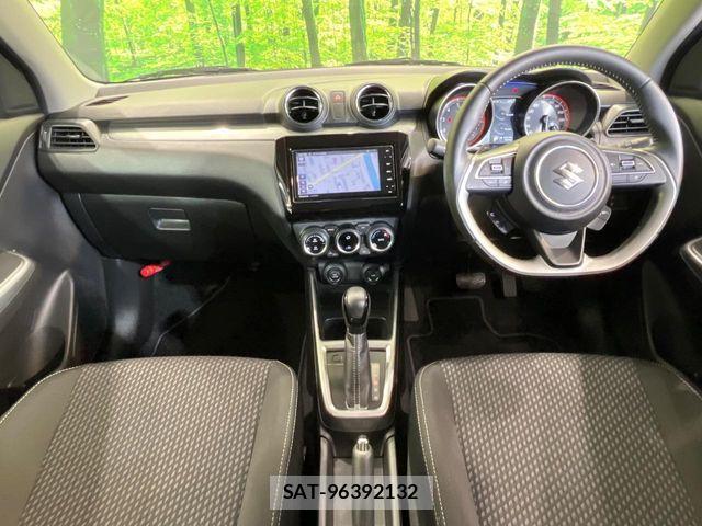 Suzuki SWIFT 2023-11 8210501-1