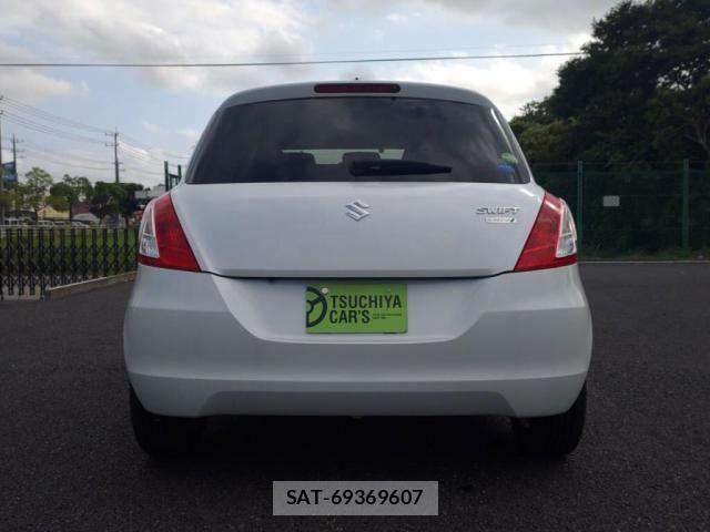 Suzuki SWIFT 2014-06 8210512-9