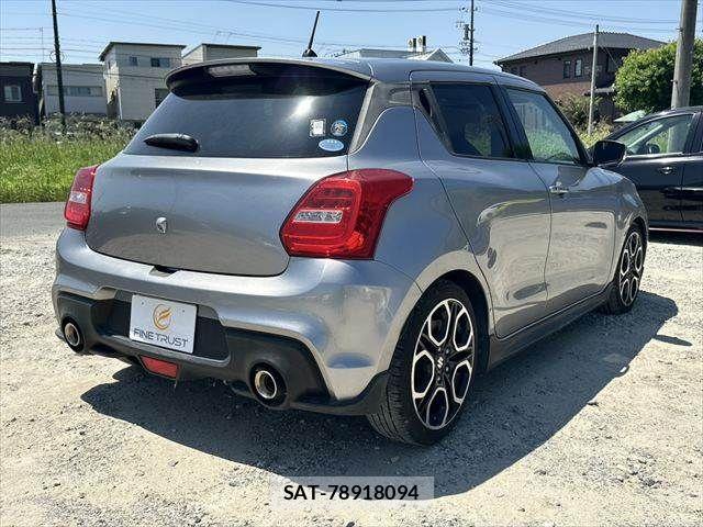 Suzuki SWIFT 2018-01 8210503-19