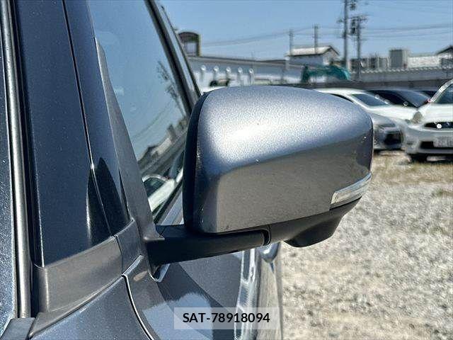 Suzuki SWIFT 2018-01 8210503-26