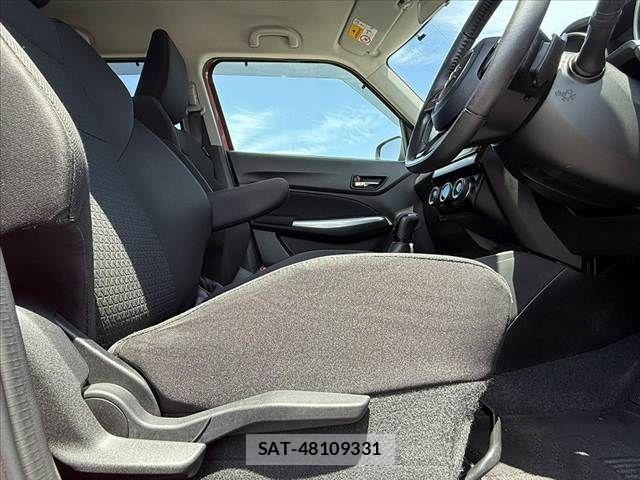 Suzuki SWIFT 2018-09 8210510-15