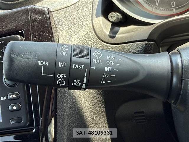 Suzuki SWIFT 2018-09 8210510-25