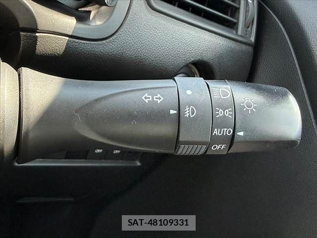 Suzuki SWIFT 2018-09 8210510-26