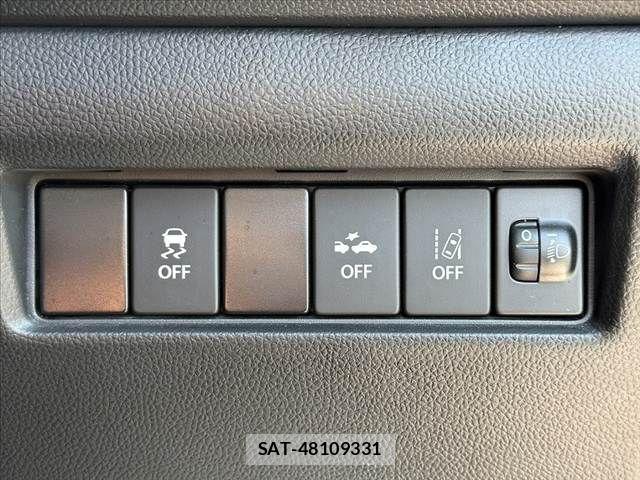 Suzuki SWIFT 2018-09 8210510-5