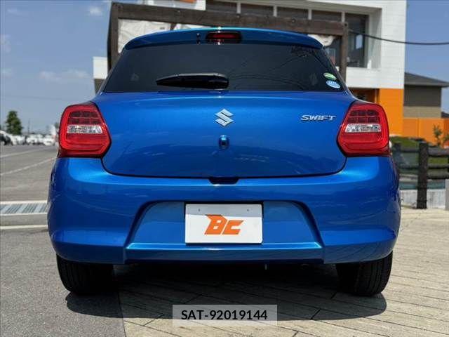 Suzuki SWIFT 2020-02 8210508-13