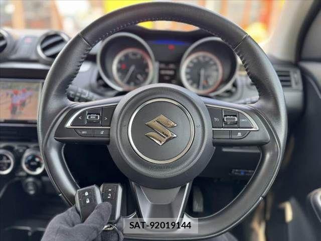 Suzuki SWIFT 2020-02 8210508-5