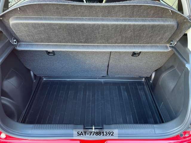 Suzuki SWIFT 2017-02 8210505-12