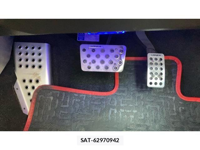 Suzuki SWIFT 2012-02 8210518-14