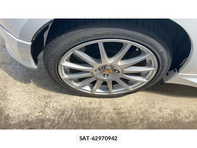 Suzuki SWIFT 2012-02 8210518-3