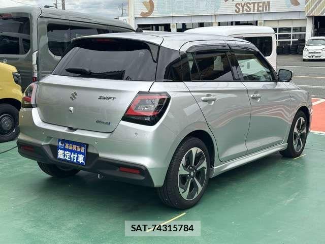 Suzuki SWIFT 2024-03 8210502-11