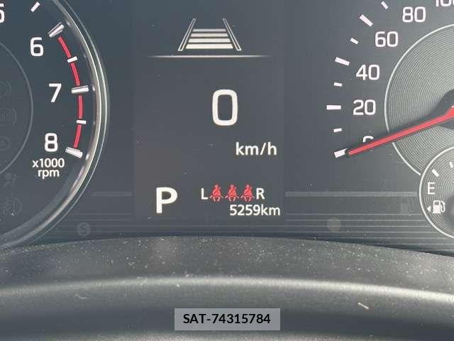 Suzuki SWIFT 2024-03 8210502-19