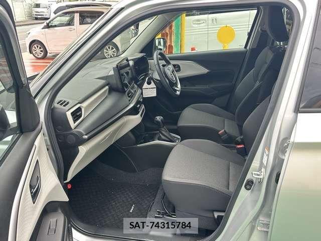 Suzuki SWIFT 2024-03 8210502-4