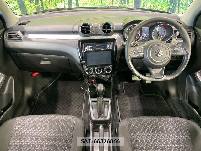 Suzuki SWIFT 2018-03 8210513-1