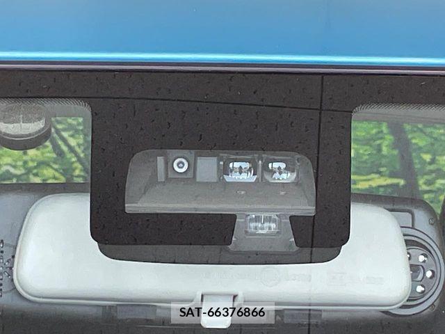 Suzuki SWIFT 2018-03 8210513-2