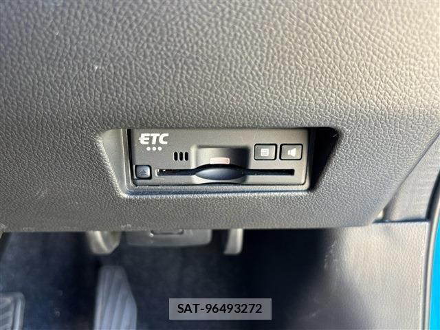 Suzuki SWIFT 2021-12 8210504-21