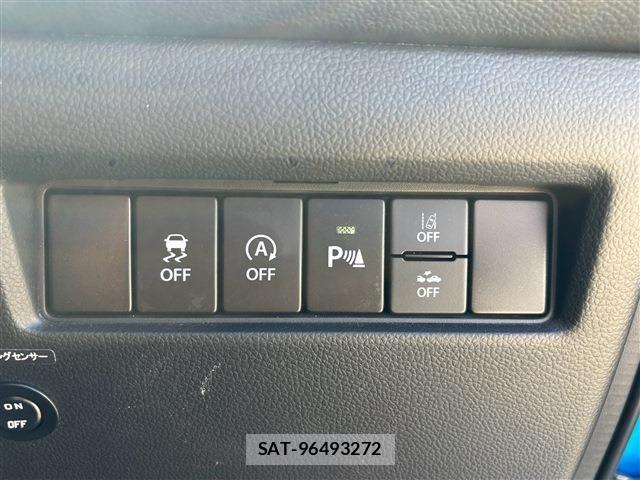 Suzuki SWIFT 2021-12 8210504-22