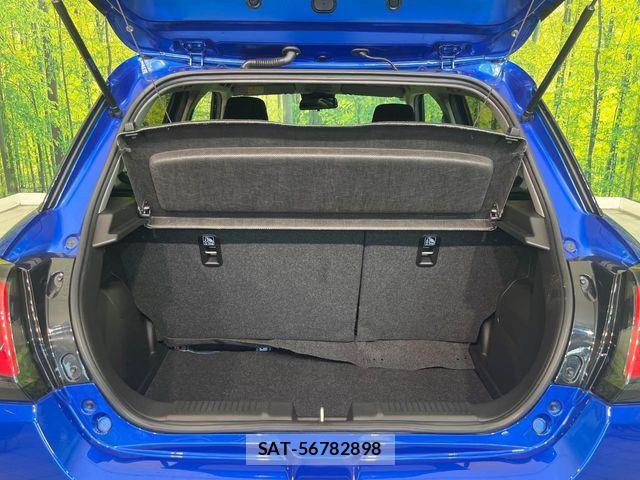 Suzuki SWIFT 2023-12 8210499-9