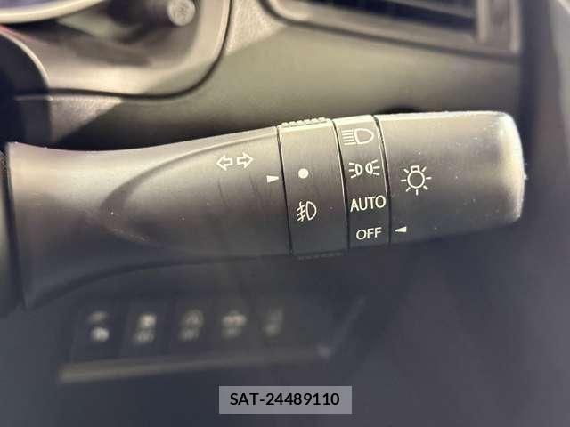 Suzuki SWIFT 2019-05 8210507-12