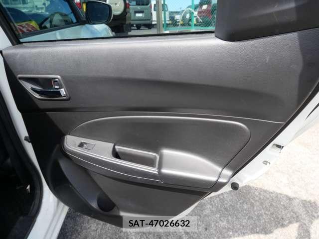 Suzuki SWIFT 2018-04 8210514-11