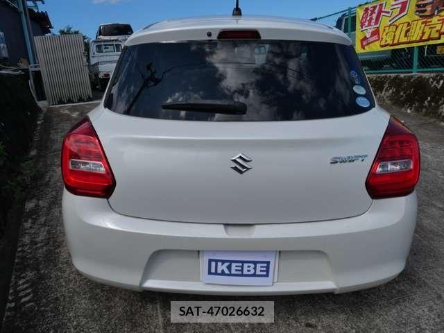 Suzuki SWIFT 2018-04 8210514-5
