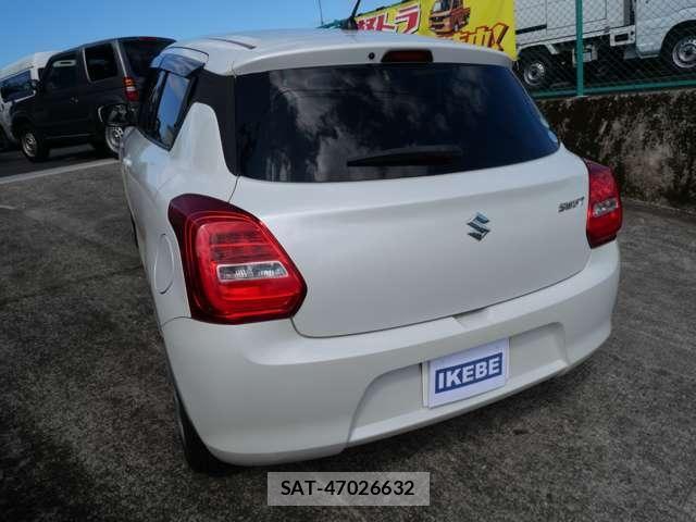 Suzuki SWIFT 2018-04 8210514-6