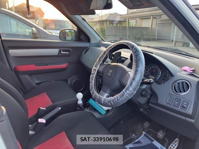 Suzuki SWIFT 2007-04 8210517-9