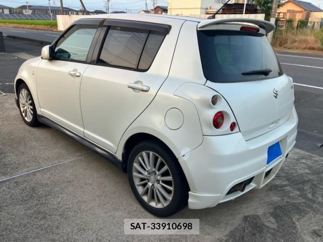 Suzuki SWIFT 2007-04 8210517-5