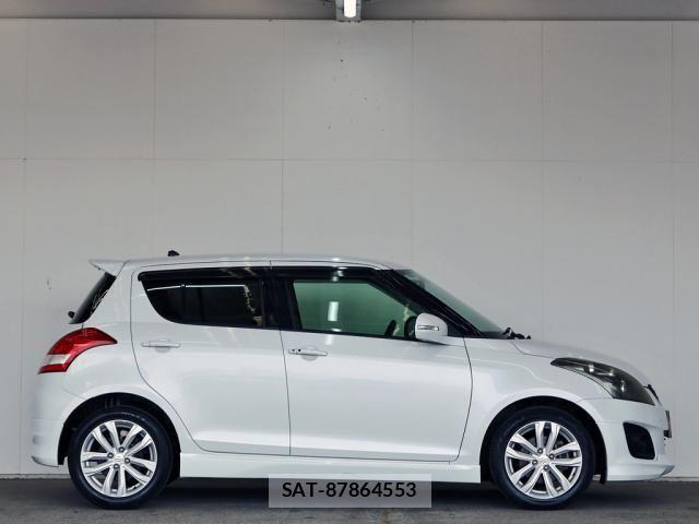 Suzuki SWIFT 2013-09 8232031-8
