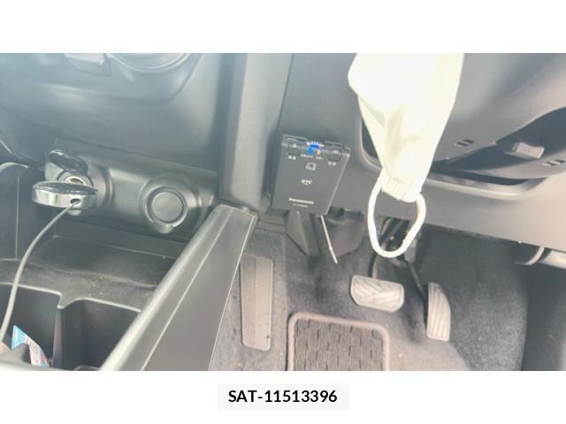 Suzuki SWIFT 2017-11 8232027-11
