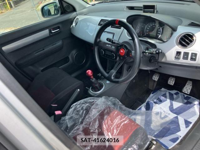 Suzuki SWIFT 2009-12 8232030-10