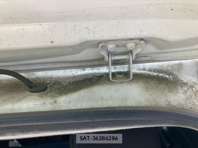 Suzuki SWIFT 2017-03 8232034-9