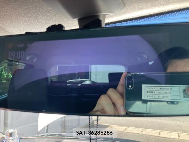 Suzuki SWIFT 2017-03 8232034-24