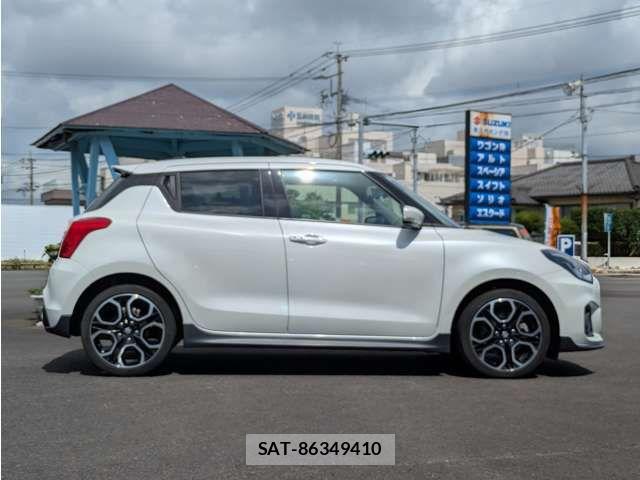 Suzuki SWIFT 2022-05 8246866-6