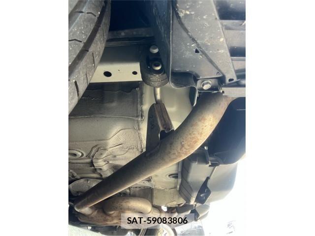 Suzuki SWIFT 2023-04 8246864-10