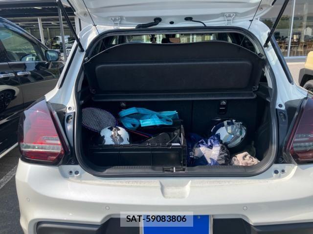 Suzuki SWIFT 2023-04 8246864-11