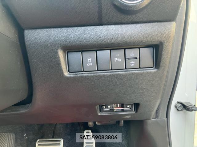 Suzuki SWIFT 2023-04 8246864-14