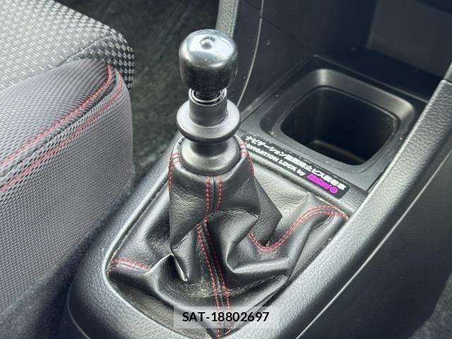 Suzuki SWIFT 2015-05 8246872-19