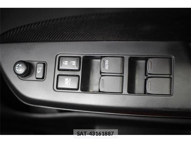 Suzuki SWIFT 2015-01 8246871-25