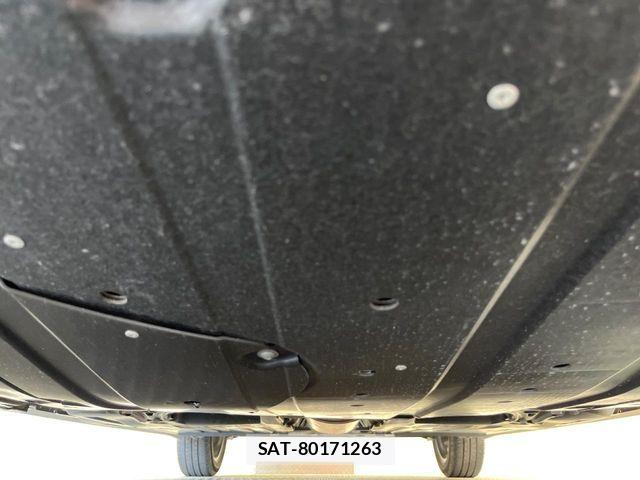 Suzuki SWIFT 2023-08 8246870-18
