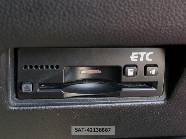 Suzuki SWIFT 2018-12 8246868-18