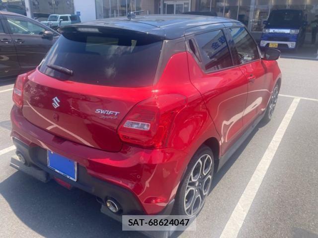 Suzuki SWIFT 2022-08 8246867-4