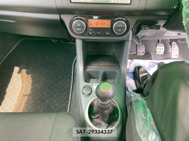 Suzuki SWIFT 2007-08 8317462-22