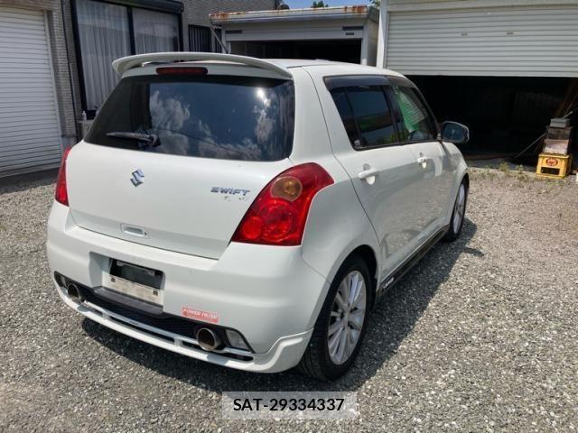 Suzuki SWIFT 2007-08 8317462-3