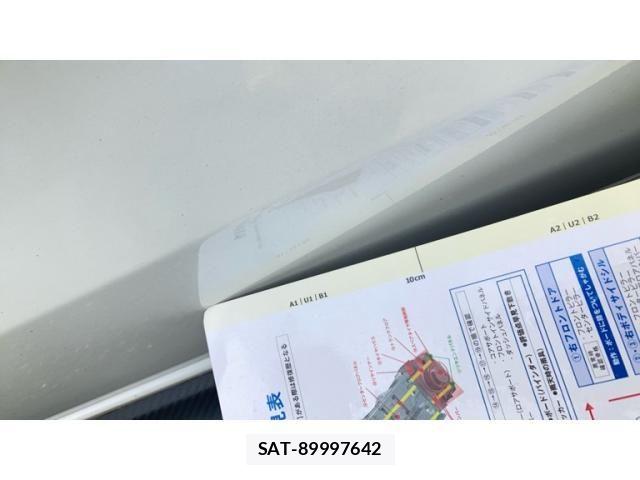 Suzuki SWIFT 2020-04 8317453-25